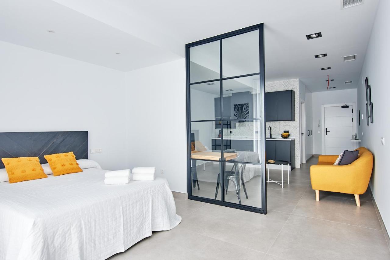 9 Nidos Centrica Suites - Nuevo 플라센시아 외부 사진