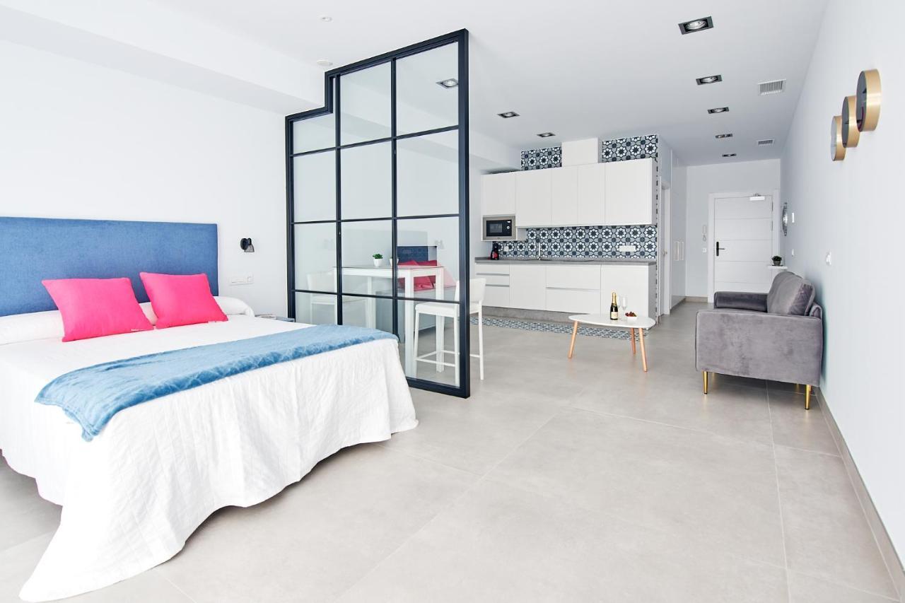 9 Nidos Centrica Suites - Nuevo 플라센시아 외부 사진